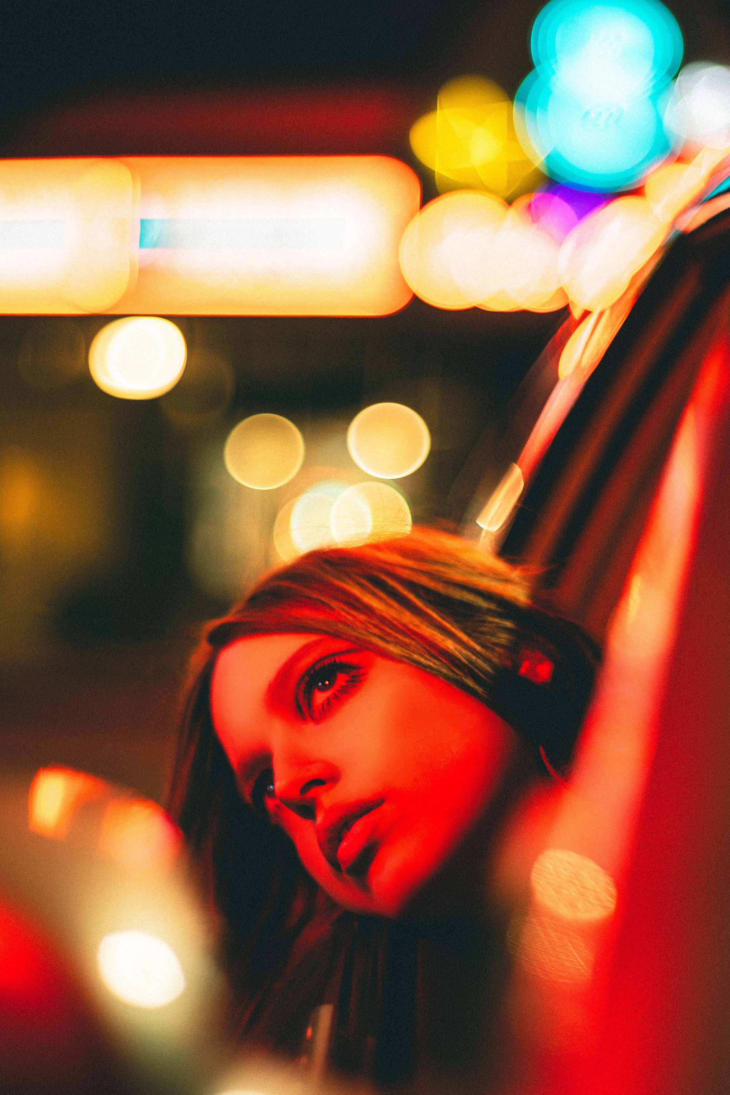 Cinematic Portraits with Vintage Flair by a Movie Theater — photograph 24 of 35
